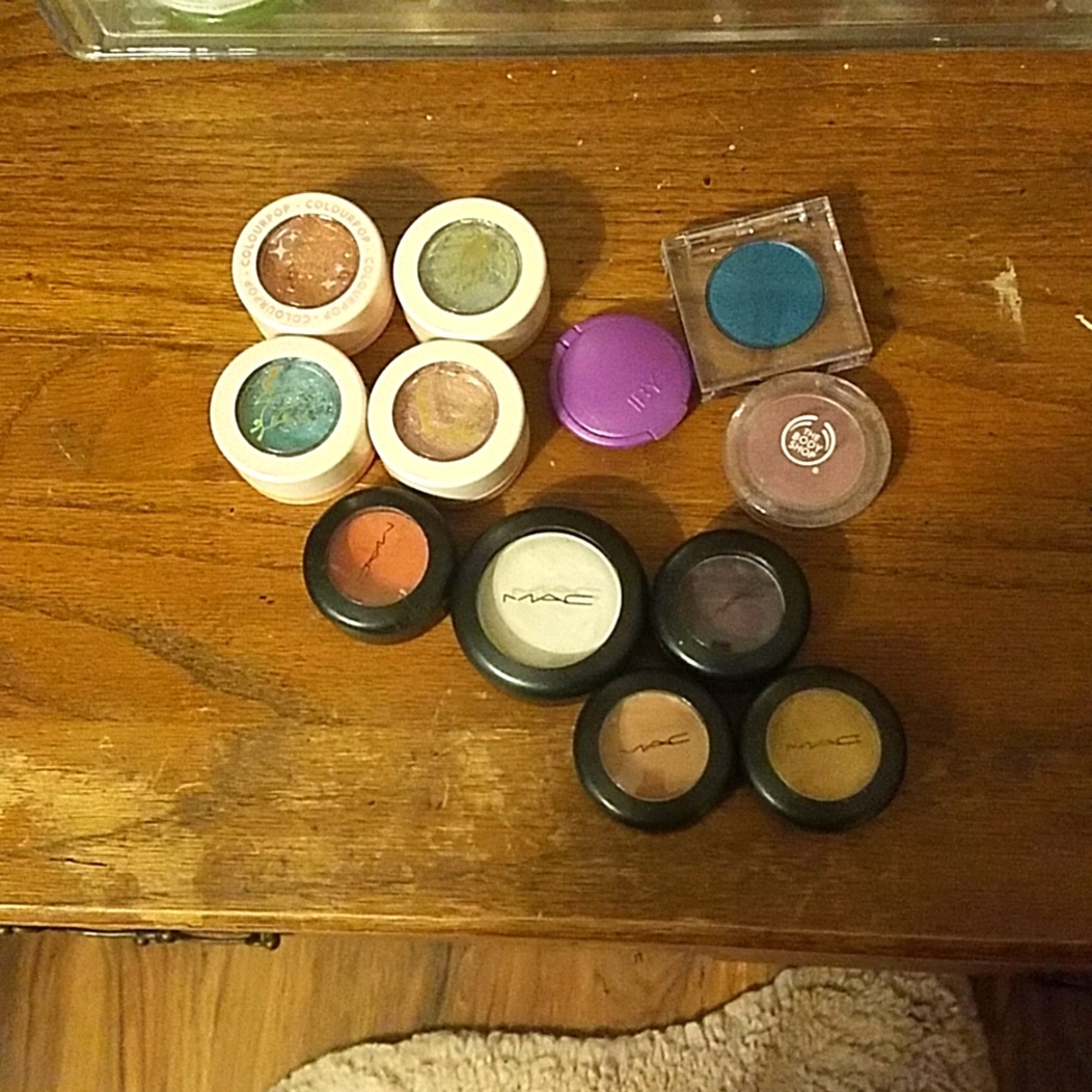 SINGLE EYESHADOWS 5$ each